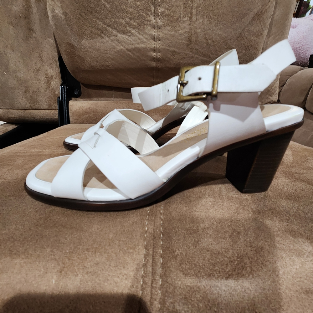 AEROSOLES White Cross-Strap Sandals - Picture 2 of 7